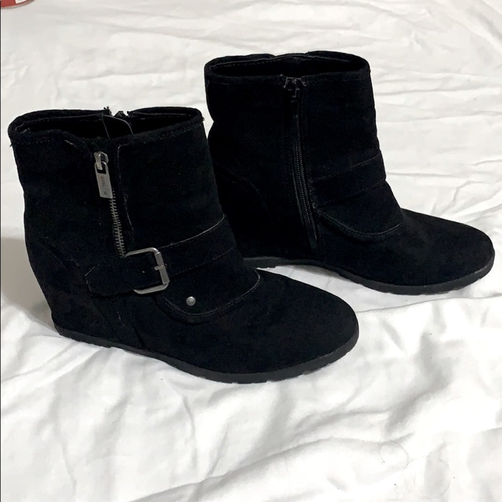 Unisa Black Faux Suede Wedge Booties